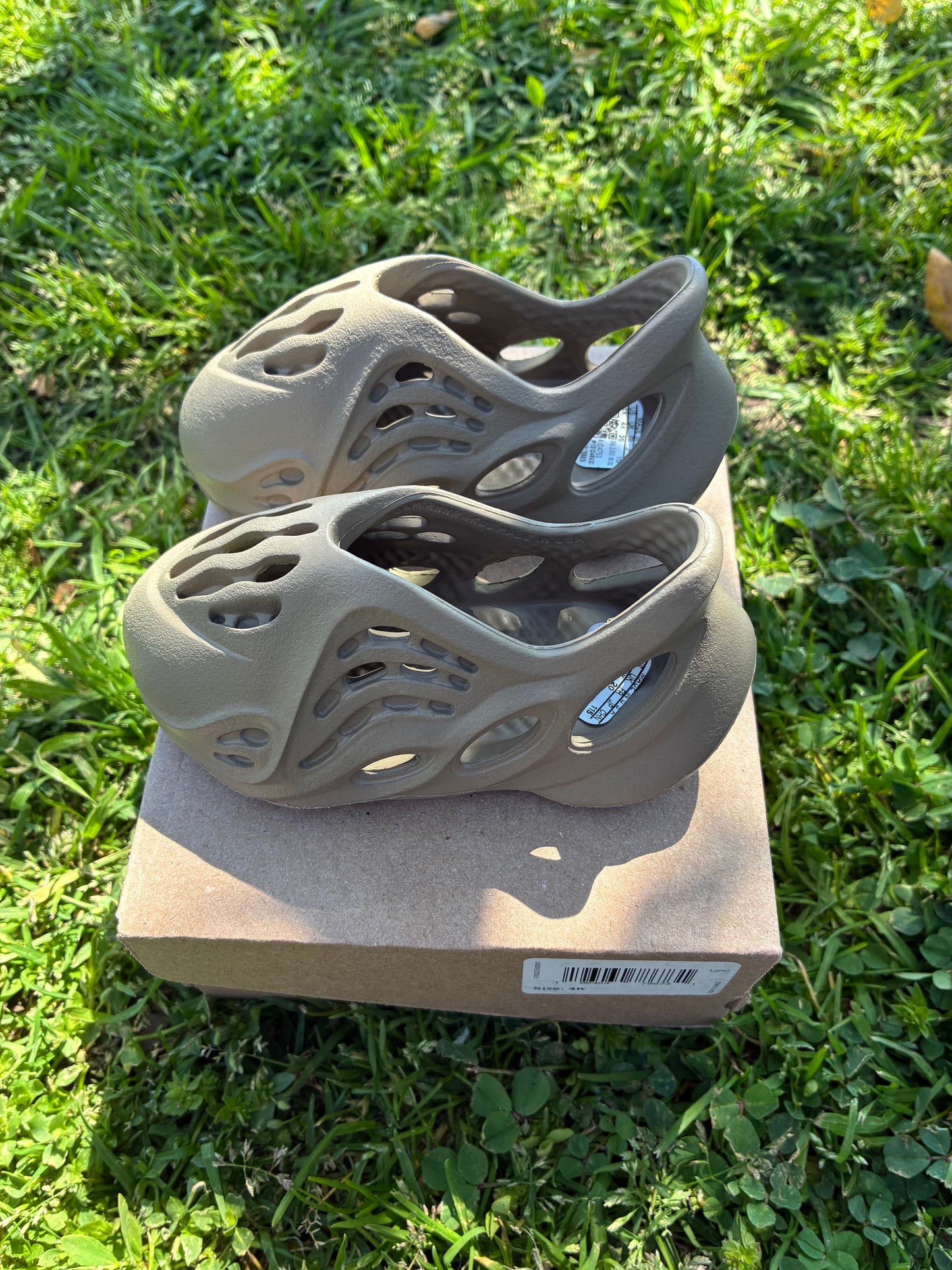 Yeezy Foam Runner Stone Taupe
