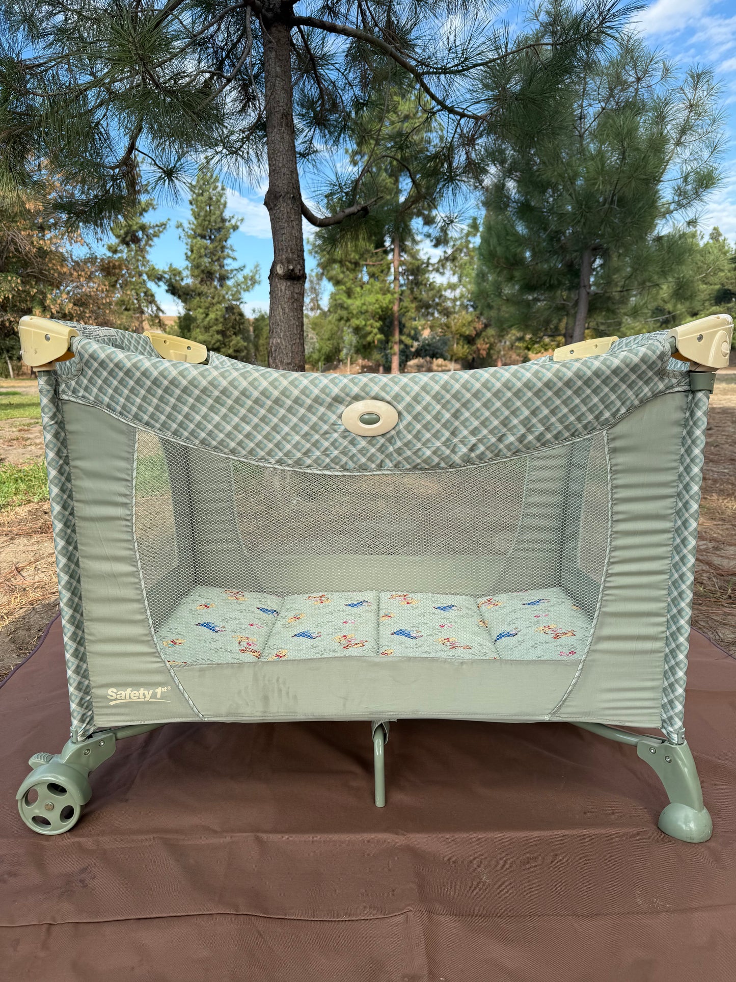 Vintage Winnie The Pooh Play Pen