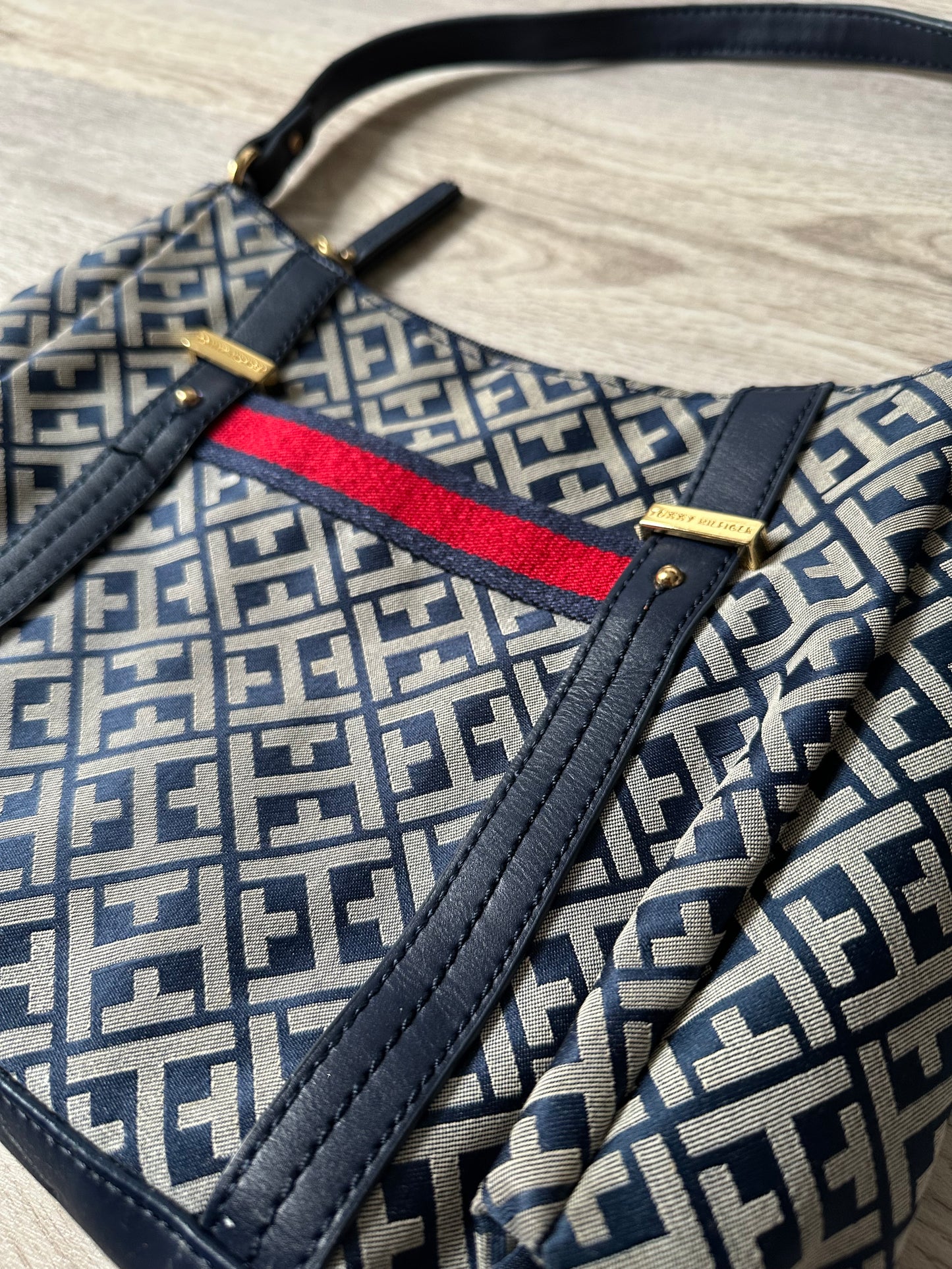 Tommy Hilfiger Handbag