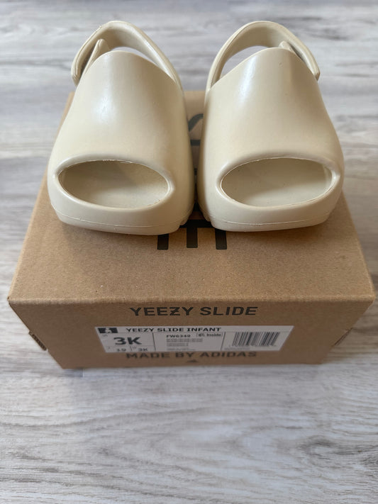 Yeezy Slide Bone