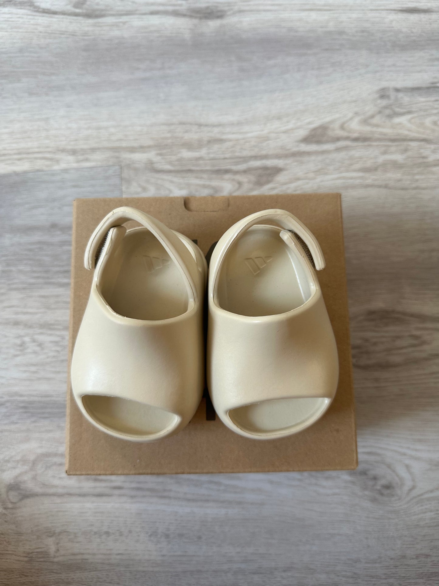 Yeezy Slide Bone