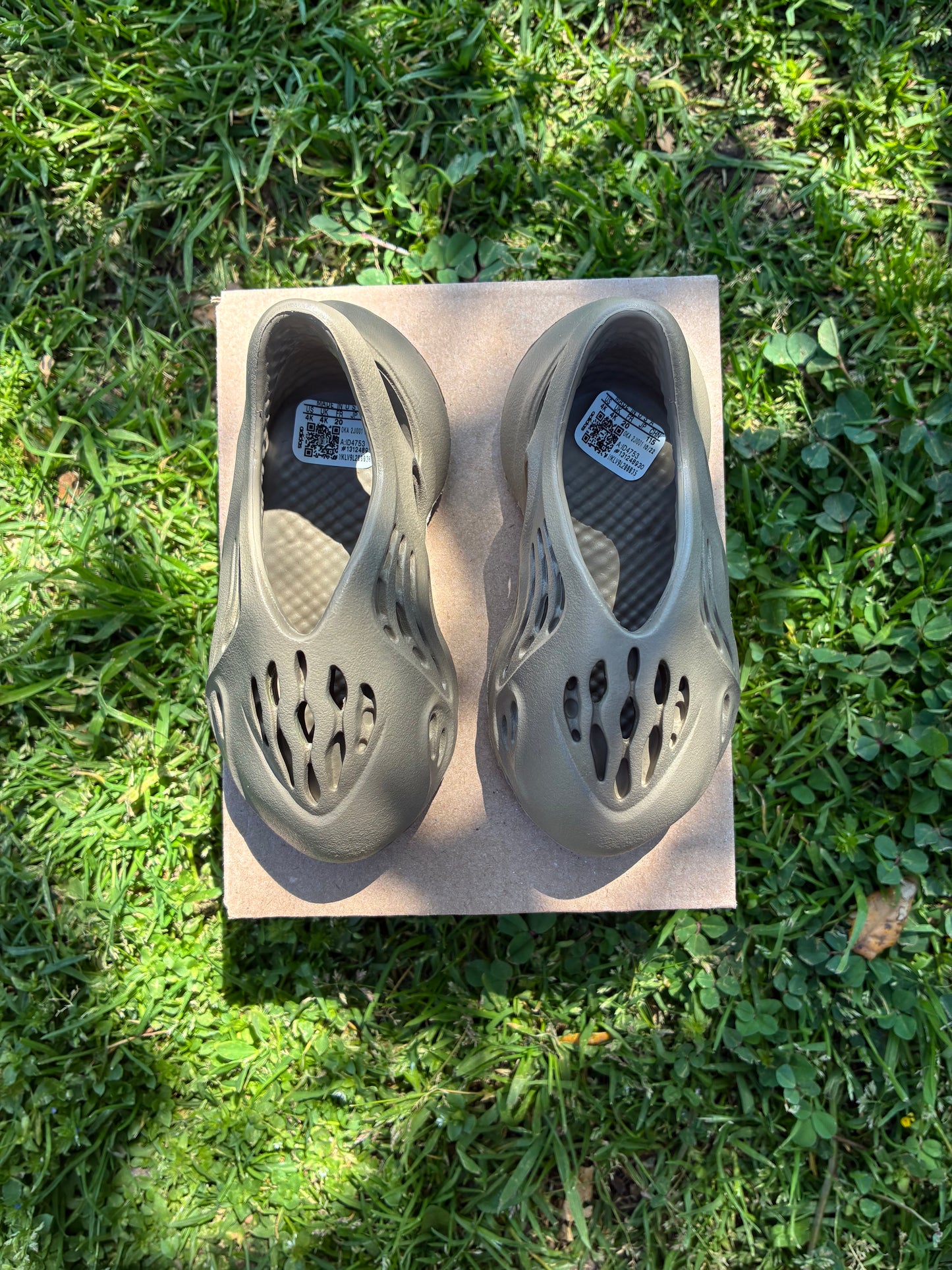 Yeezy Foam Runner Stone Taupe