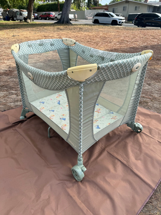 Vintage Winnie The Pooh Play Pen