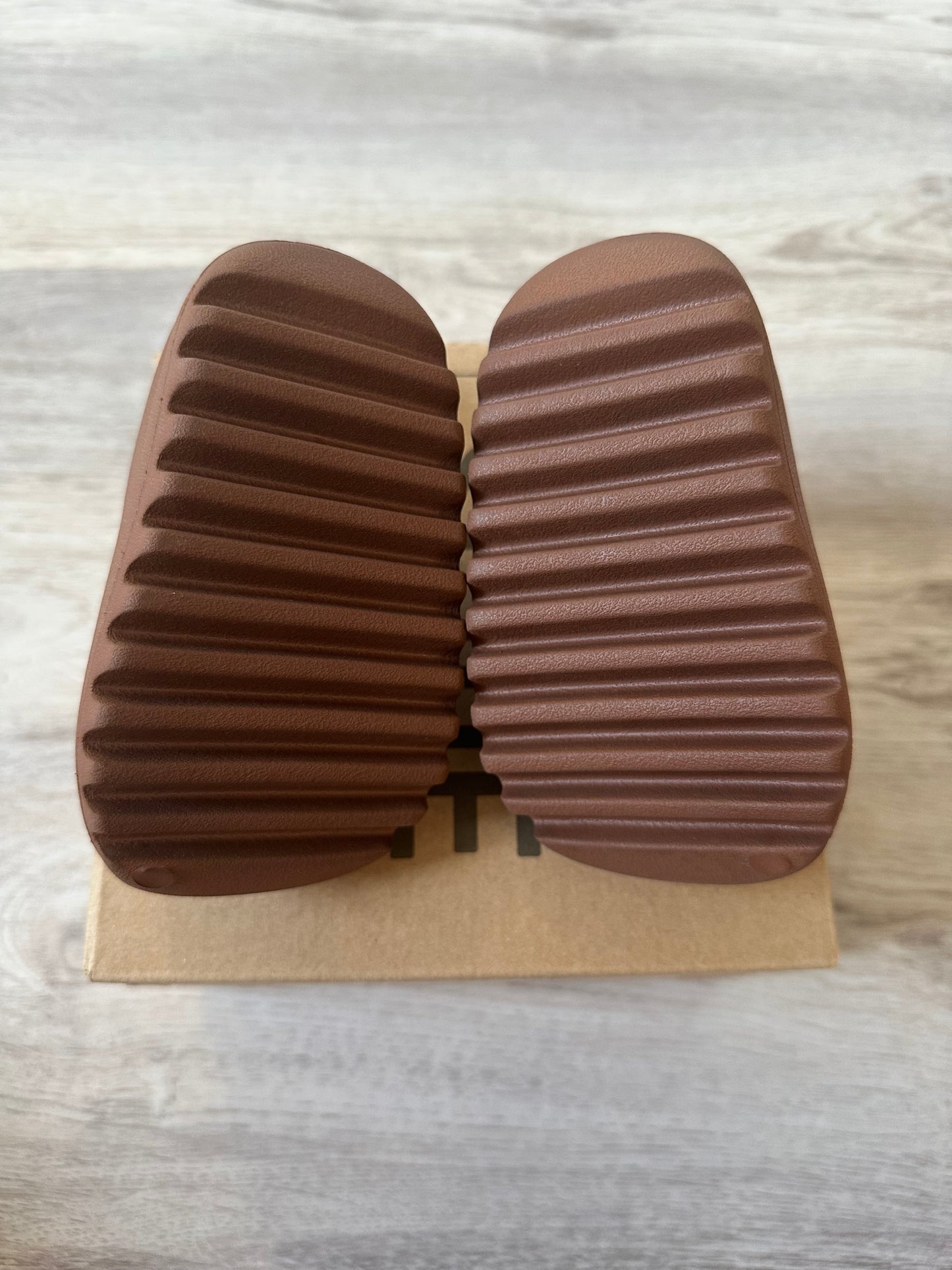 Yeezy Slide Flax